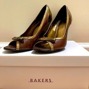 Brown and gold wedges